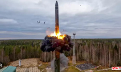 Putin'in, nükler tehdidi sonrası Rusya füzeyi  test etti