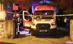 Ambulansta Oksijen Tüpü Parladı: 2 Görevli Yaralandı