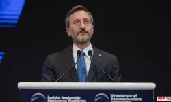 Fahrettin Altun’dan kamu görevlilerine uyarı: Bilgi ve görsel paylaşımı suç sayılacak