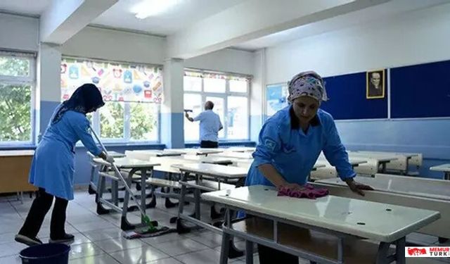 Okullarda temizlik personeli sayısı artırıldı: 30 bin kişi göreve başladı